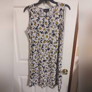 Black yellow and white stretchy floral dress